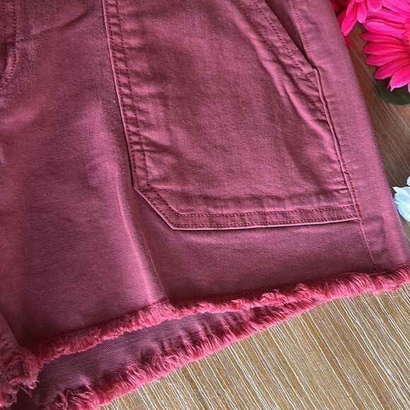 So Juniors’ Fray Hem Utility Shorts High Rise Size 13/31W Crimson Maple - Picture 4 of 11